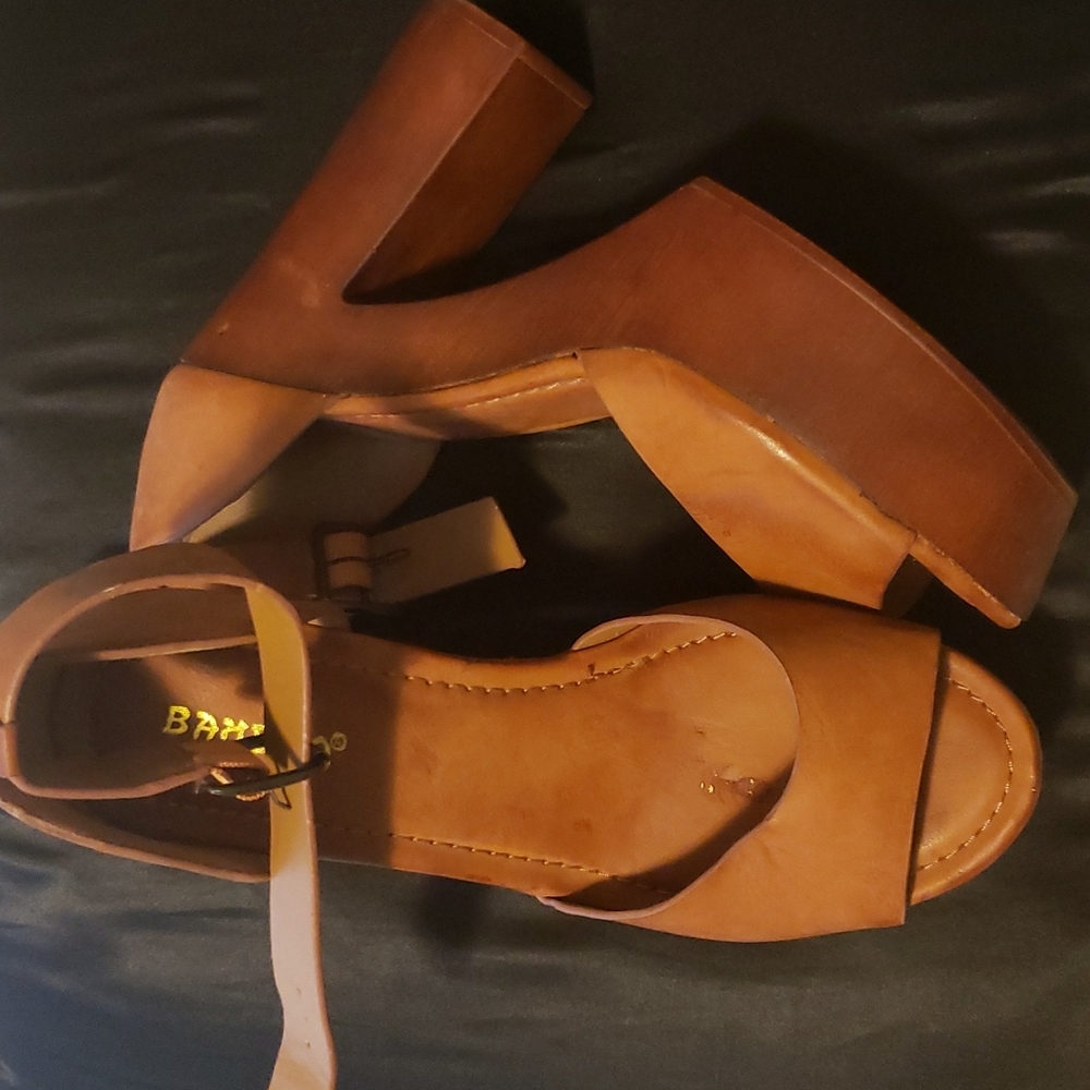 Sandal